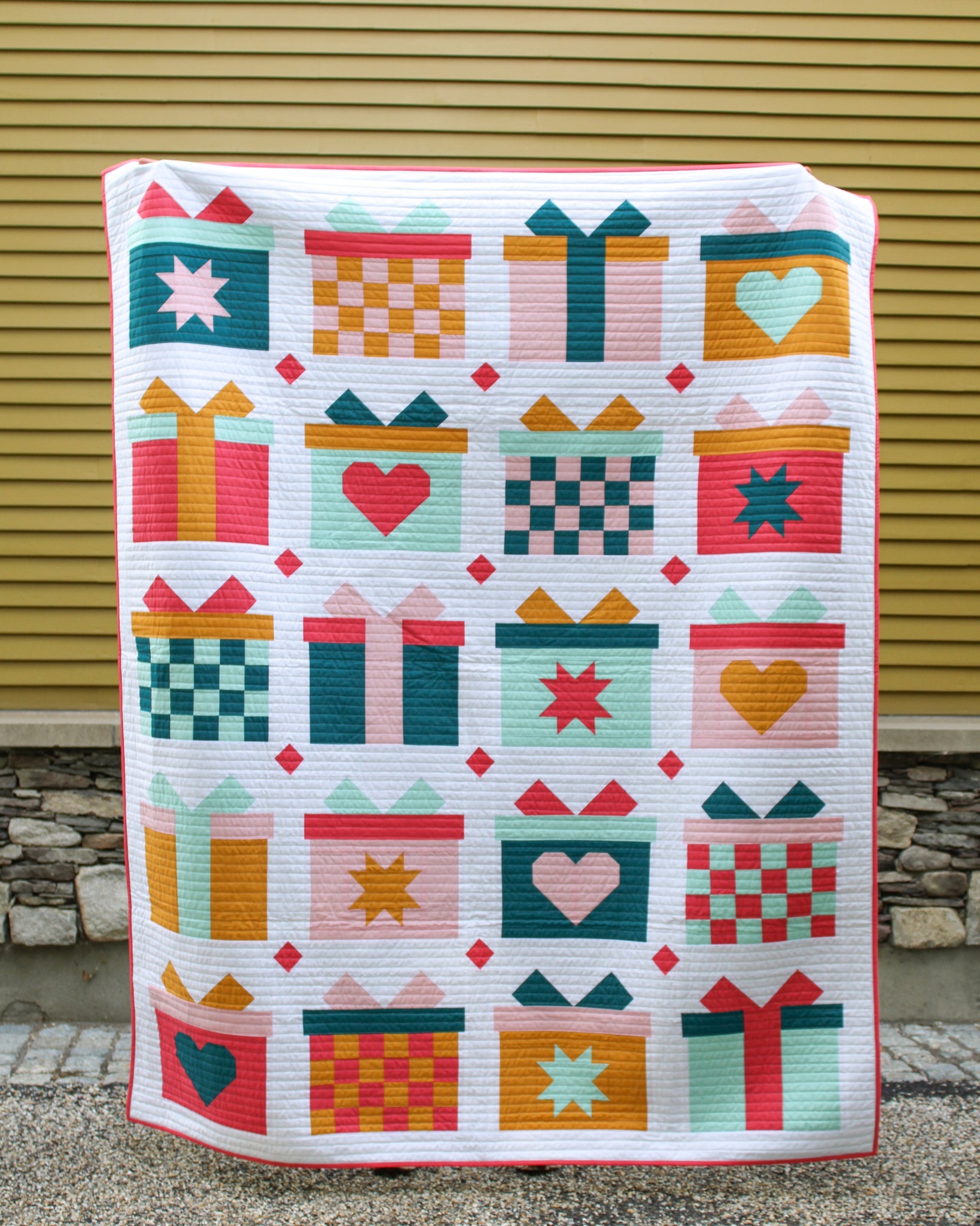 Santa Packing Quilt Gifts 2 - Quilting & Sewing Themed Greeting Card 1235  1725